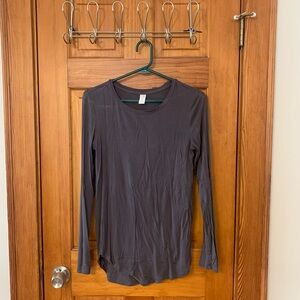 Old Navy Gray Long Sleeve Tee Casual Style